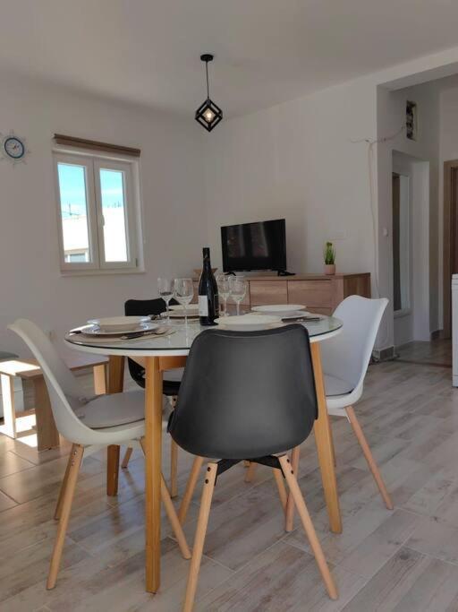 Apartment Marija, New 1Bd Apt With Free Parking Split Extérieur photo